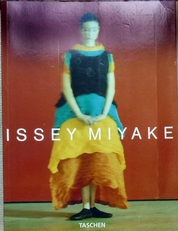 Issey Miyake. 